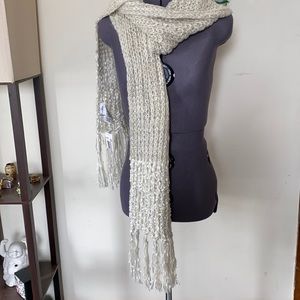 NWT Olsenboye Scarf OS